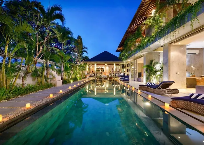 Lavish 5 Bed, Sleeps 10, Butler, Daily Breakfast * Canggu (Bali)