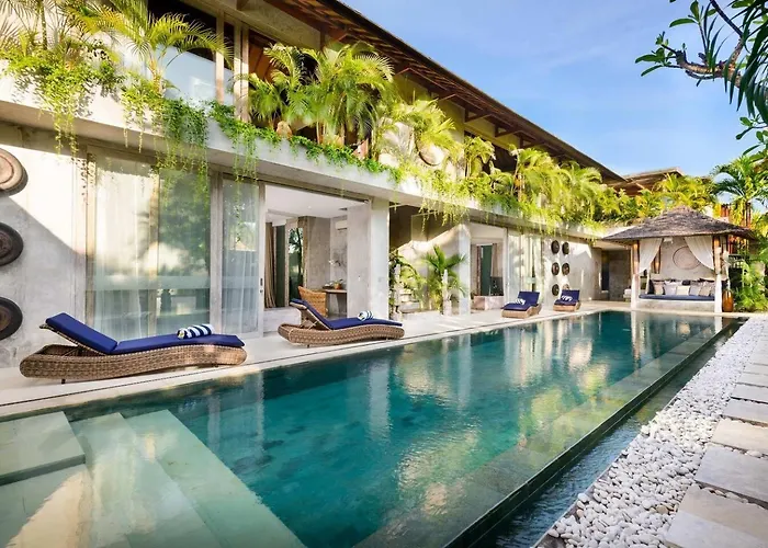 Lavish 5 Bed, Sleeps 10, Butler, Daily Breakfast * Canggu (Bali)