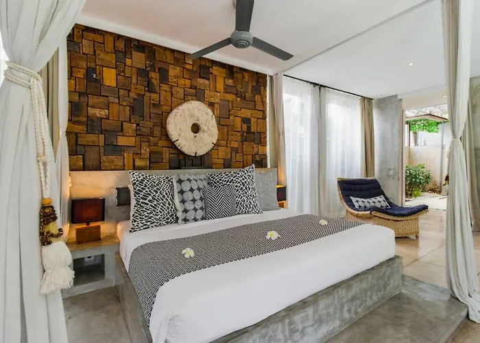 Lavish 5 Bed, Sleeps 10, Butler, Daily Breakfast Villa *