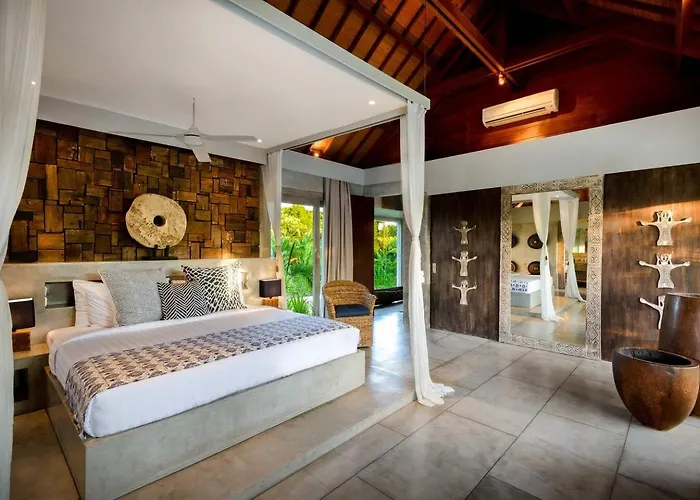 Lavish 5 Bed, Sleeps 10, Butler, Daily Breakfast Villa Canggu (Bali)