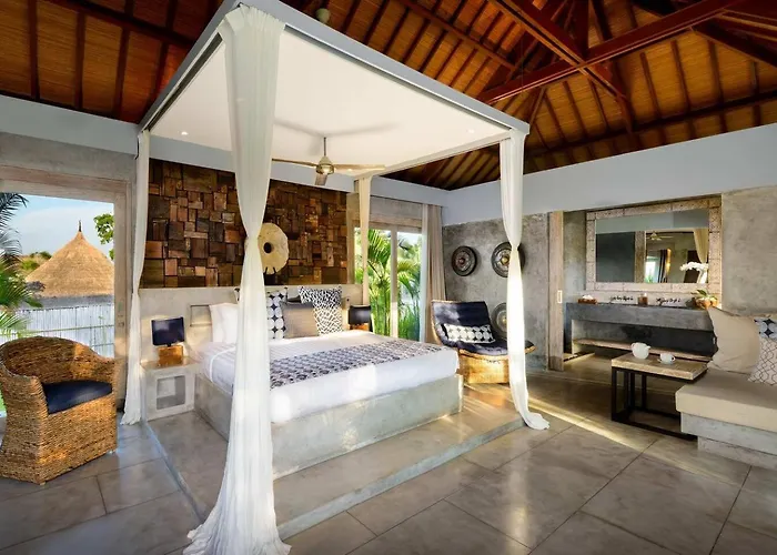 Villa Lavish 5 Bed, Sleeps 10, Butler, Daily Breakfast *