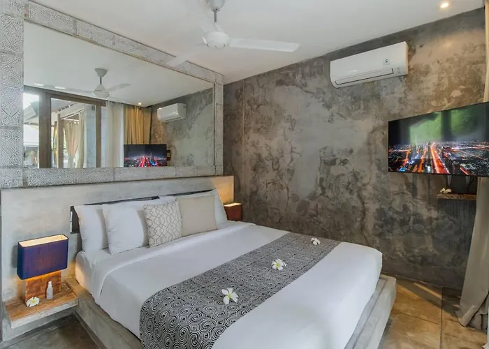 Lavish 5 Bed, Sleeps 10, Butler, Daily Breakfast * Canggu (Bali)