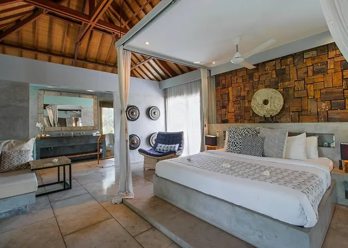 Lavish 5 Bed, Sleeps 10, Butler, Daily Breakfast Villa *