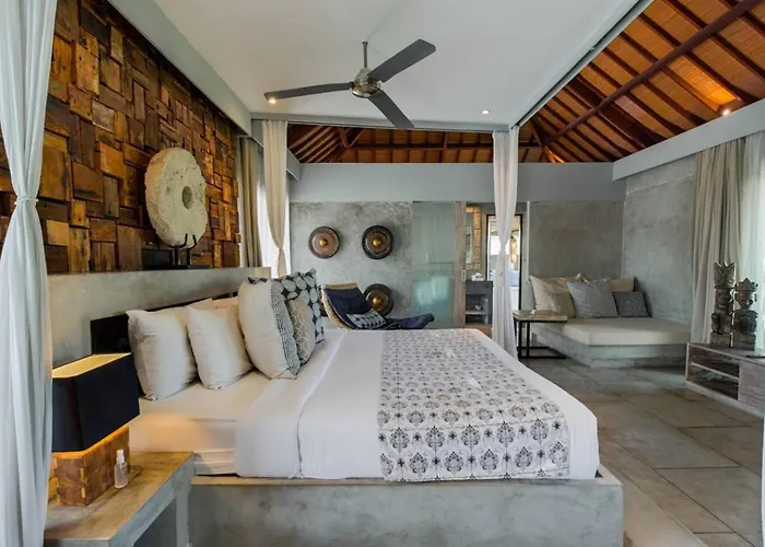 Lavish 5 Bed, Sleeps 10, Butler, Daily Breakfast Villa Canggu (Bali)