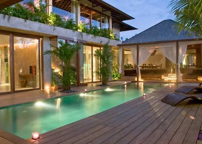 Lavish 5 Bed, Sleeps 10, Butler, Daily Breakfast Villa Canggu (Bali)